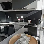 Апартаменты Bahnhof Loft & *