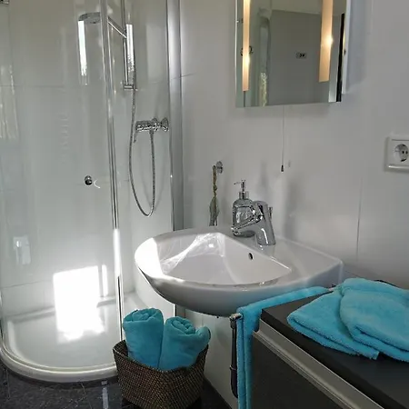 Bahnhof Loft & Apartment